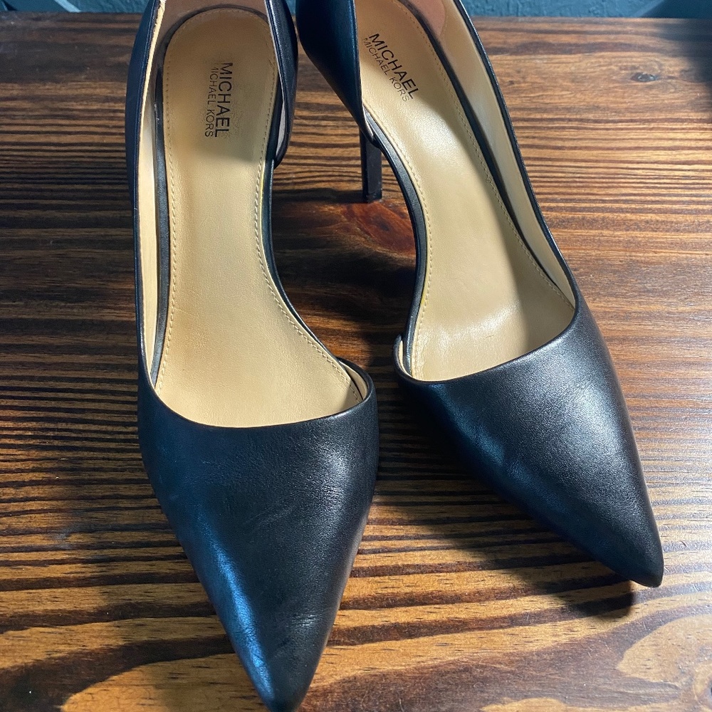 Michael Kors D'Orsay Pumps